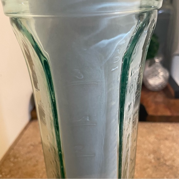 26oz Amici Measuring Jar - Picture 7 of 11